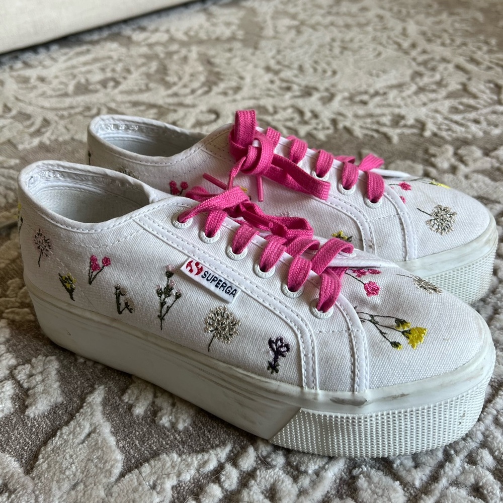 RARE Superga Embroidered Platform Sneaker Size 38